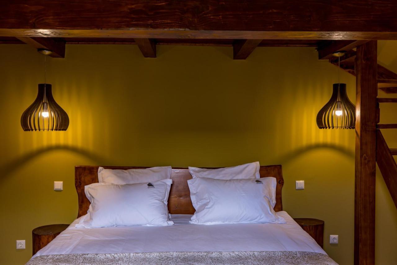 Hotel Casa Iustin à Moroeni Extérieur photo